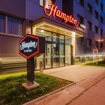 Hampton By Hilton Vienna City West-2